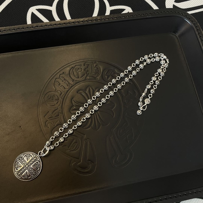 Ch**me He**ts necklaces